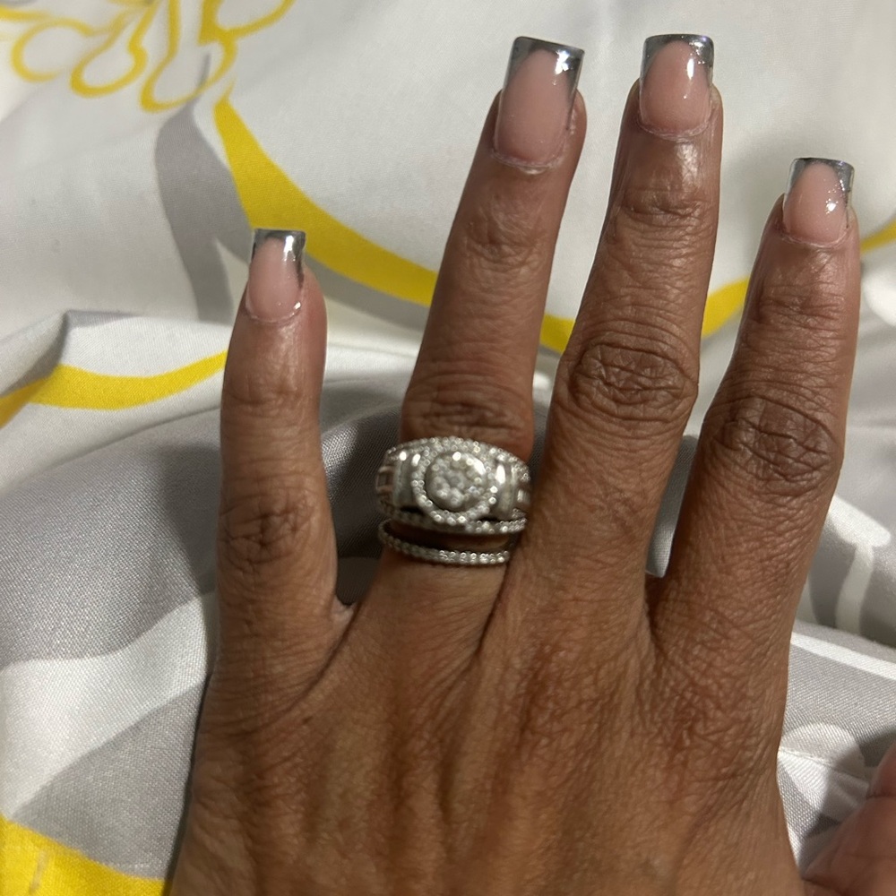 Elegant Silver Women's Ring - Picture 5 of 6